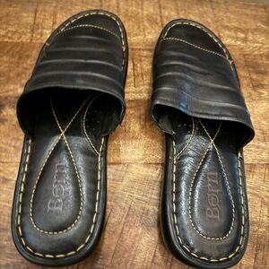 Women born slides size 10